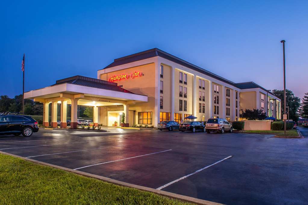 Hampton Bowling Ky 3*